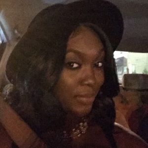 Meet your Posher, Claushelle